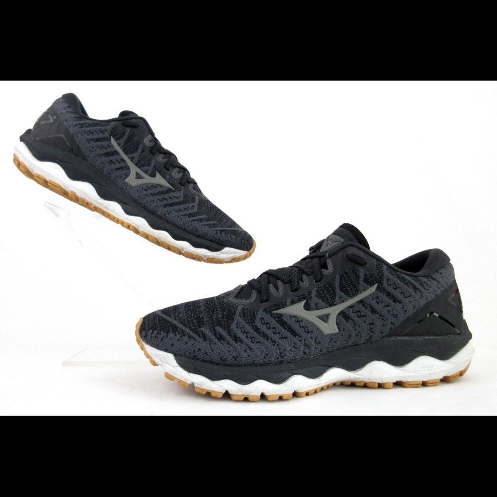 MIZUNO Wavesky Mens Black Running Shoes Eu39 NWOB